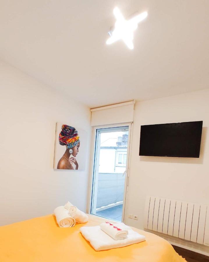 T3 Au Centre Ville Avec Balcon, Parking Gratuit Quimper Bagian luar foto